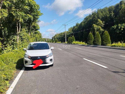 Mitsubishi Mirage Trắng