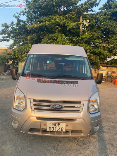 Xe Ford Transit SVP 2020