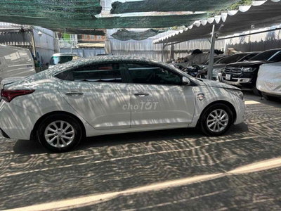 Hyundai Accent 2020 màu trắng số sàn bstp
