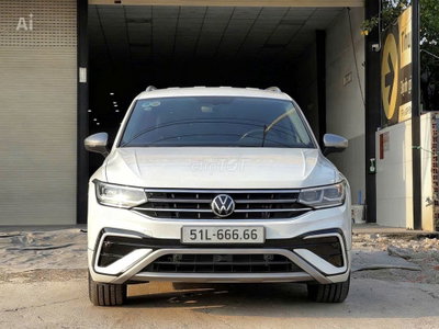 VW Tiguan AllSpace dk 01/2025 SIU LƯỚT 4 NGÀN KM