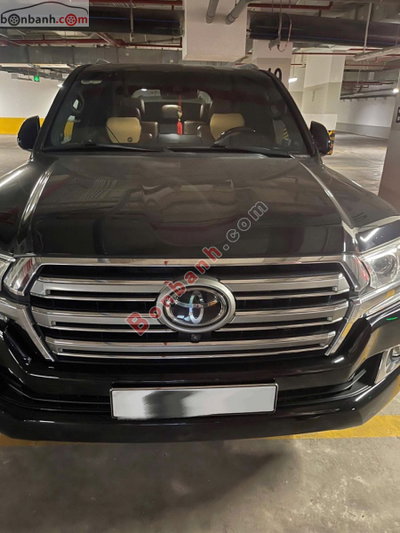 Xe Toyota Land Cruiser 5.7 V8 2016