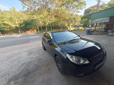 Hyundai Elantra 2010 Số sàn Đen