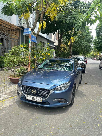 Mazda 3 2019 sedan - 74000 km