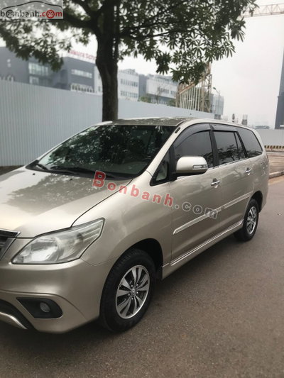 Xe Toyota Innova 2.0E 2016