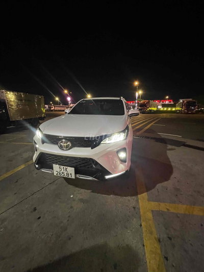 Toyota Fortuner Trắng 47.991 km