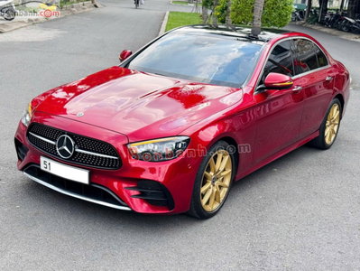 Xe Mercedes Benz E class E300 AMG 2022