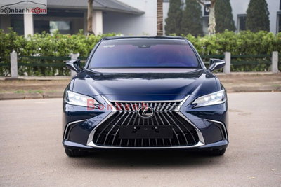 Xe Lexus ES 250 2025