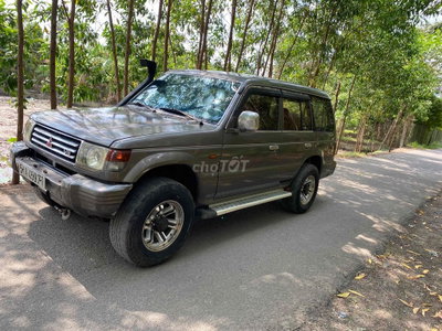 Mitsubishi Pajero 2000 3 - 100000 km
