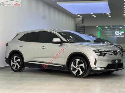 Xe VinFast VF8 Eco AWD 2023