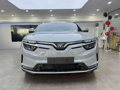 MUA VF8 – HỖ TRỢ VAY 90%, HỒ SƠ KHÓ BAO ĐẬU NGAY!