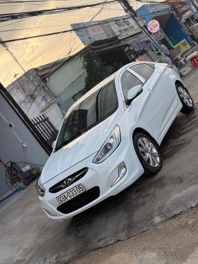 Hyundai Accent 2013 Trắng