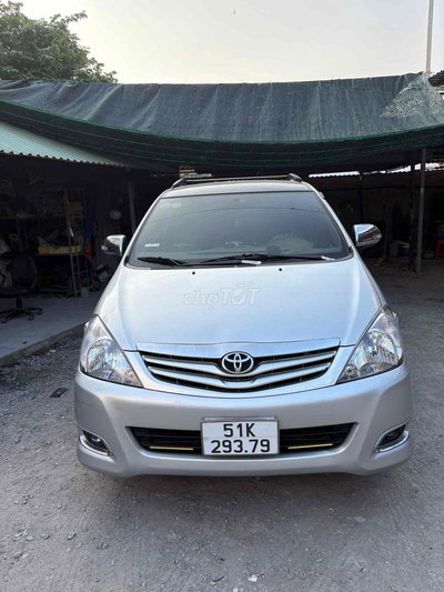 Toyota Innova Bạc Số sàn