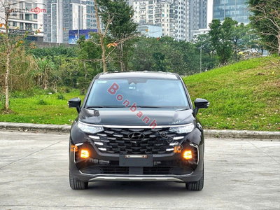 Xe Hyundai Custin Cao Cấp 2.0T 2025