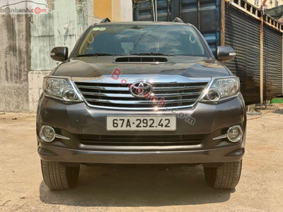 Xe Toyota Fortuner 2.5G 2015