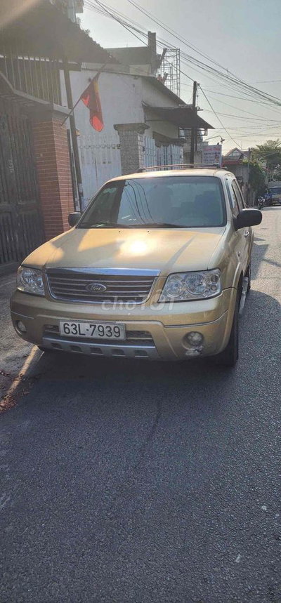 Ford Escape 2005 - máy 2.3 biển số đẹp