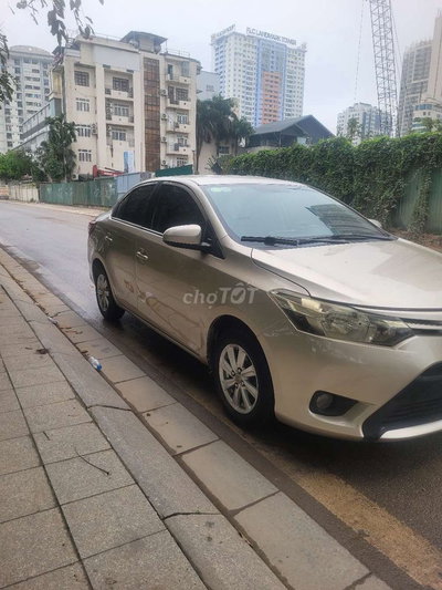 Toyota Vios 2015 Vàng cát