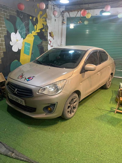 Mitsubishi Attrage 2015 Vàng cát