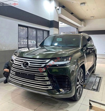 Xe Lexus LX 600 Urban 2026