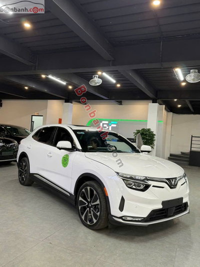 Xe VinFast VF8 Plus AWD 2023