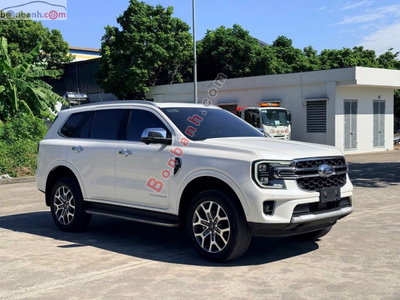 Xe Ford Everest Titanium Plus 2.0L 4x4 AT 2022