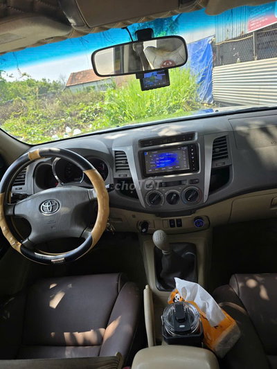 Toyota Fortuner 2011 Đen