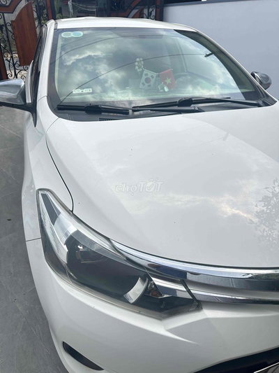 Toyota Vios 5 chỗ Trắng 102707 km