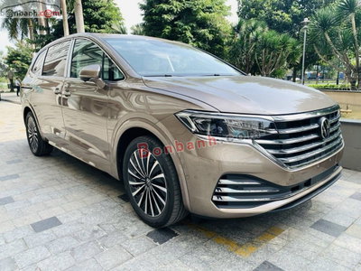 Xe Volkswagen Viloran Luxury 2025