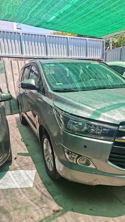 Toyota Innova 2020