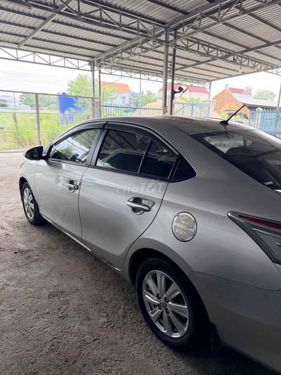 Toyota Vios 2017 Số sàn 70000km Bạc