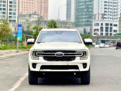 Ford Everest 2025 Titanium 2.0L 4x2 AT - SIÊU LƯỚT