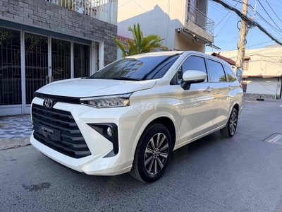 Toyota Avanza Premio G số tự động 2 chỗ nhập khẩu