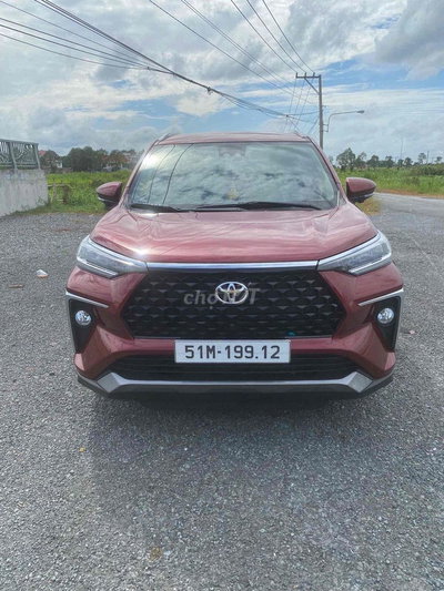 Toyota Veloz Cross Đỏ 7 chỗ