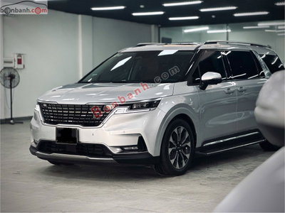 Xe Kia Carnival Signature 2.2D 2022