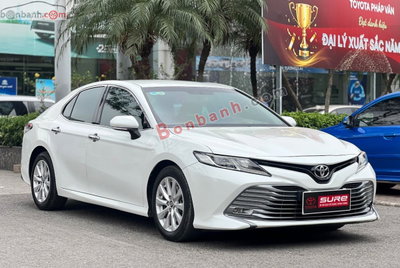 Xe Toyota Camry 2.0G 2019