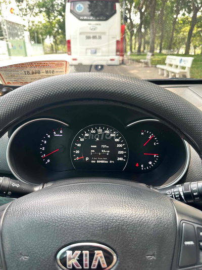 Kia Sorento 7 chỗ Đỏ đô