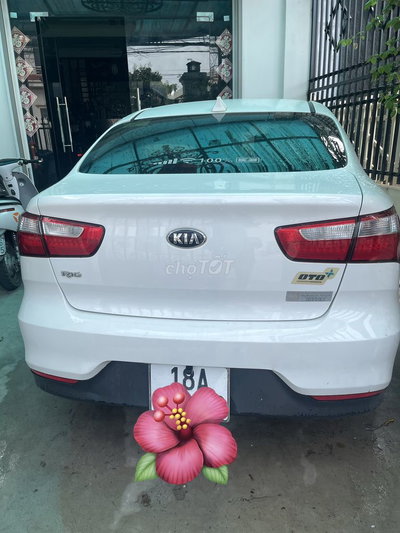 Kia Rio 2015 Trắng 10 vạn km