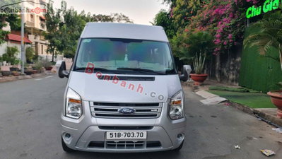 Xe Ford Transit SVP 2018