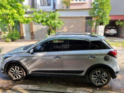Hyundai i20 Active 2016 Bạc