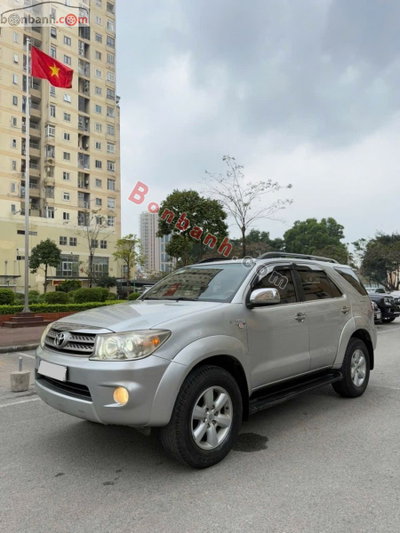 Xe Toyota Fortuner 2.7V 4x4 AT 2009