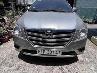 Toyota Innova 2015 Số sàn Bạc 60000 km như mới
