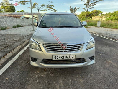 Xe Toyota Innova 2.0E 2013