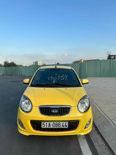 Kia Morning 2011 1.0 AT - 748000 km