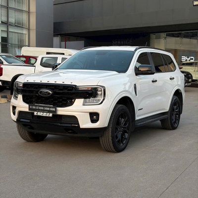 Ford Everest Nextgen Sport 2023 Trắng