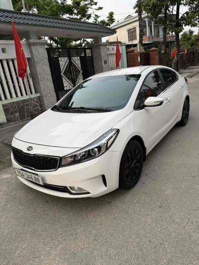 KIA CERATO 2017 Số sàn Trắng