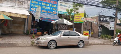 Toyota Camry hồng phấn 240000 km