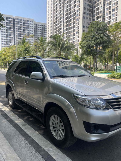 Toyota Fortuner 2013 2.7V 4x2 AT - 137000 km