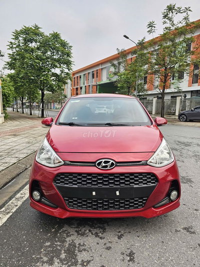 Hyundai i10 1.2AT Đỏ 7 vạn km