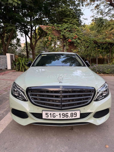 Mercedes Benz C250 Exclusive - 40,000km