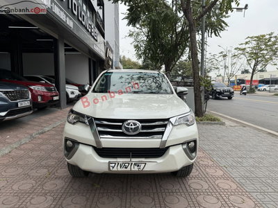 Xe Toyota Fortuner 2.4G 4x2 MT 2017