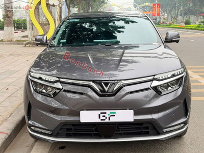 Xe VinFast VF8 Eco AWD 2023